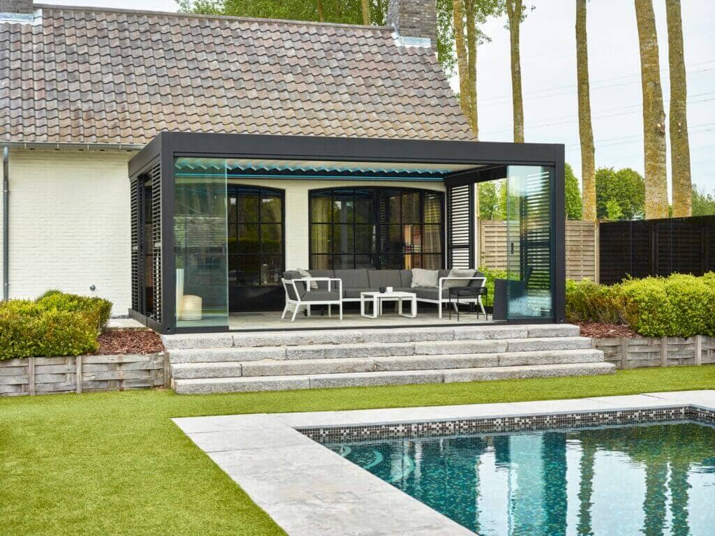 Warum deine Terrasse die perfekte Alternative zum Yoga-Studio ist