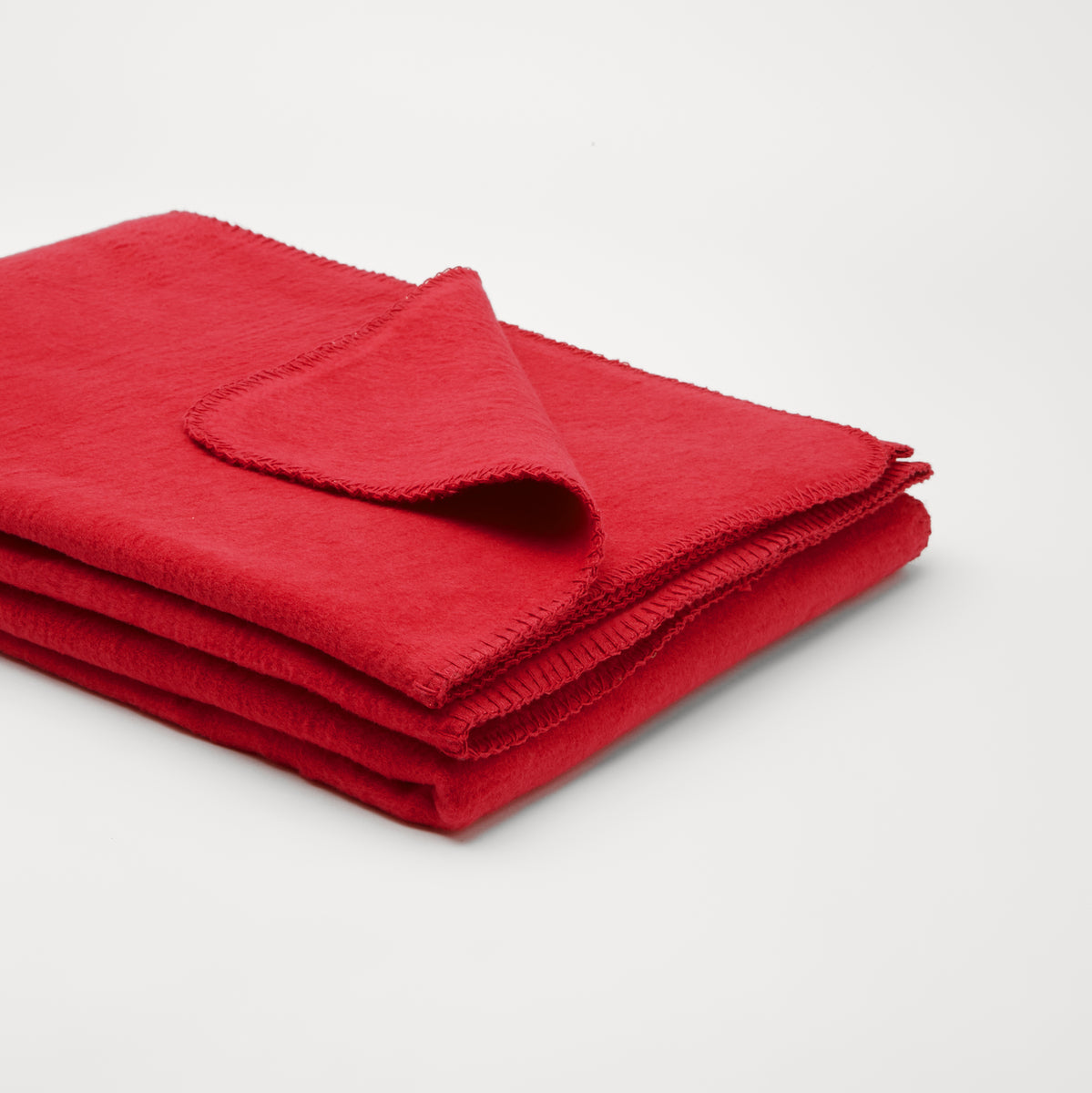 Flauschige Kinder Baumwolldecke - regional hergestellt rot 100 x 150 cm