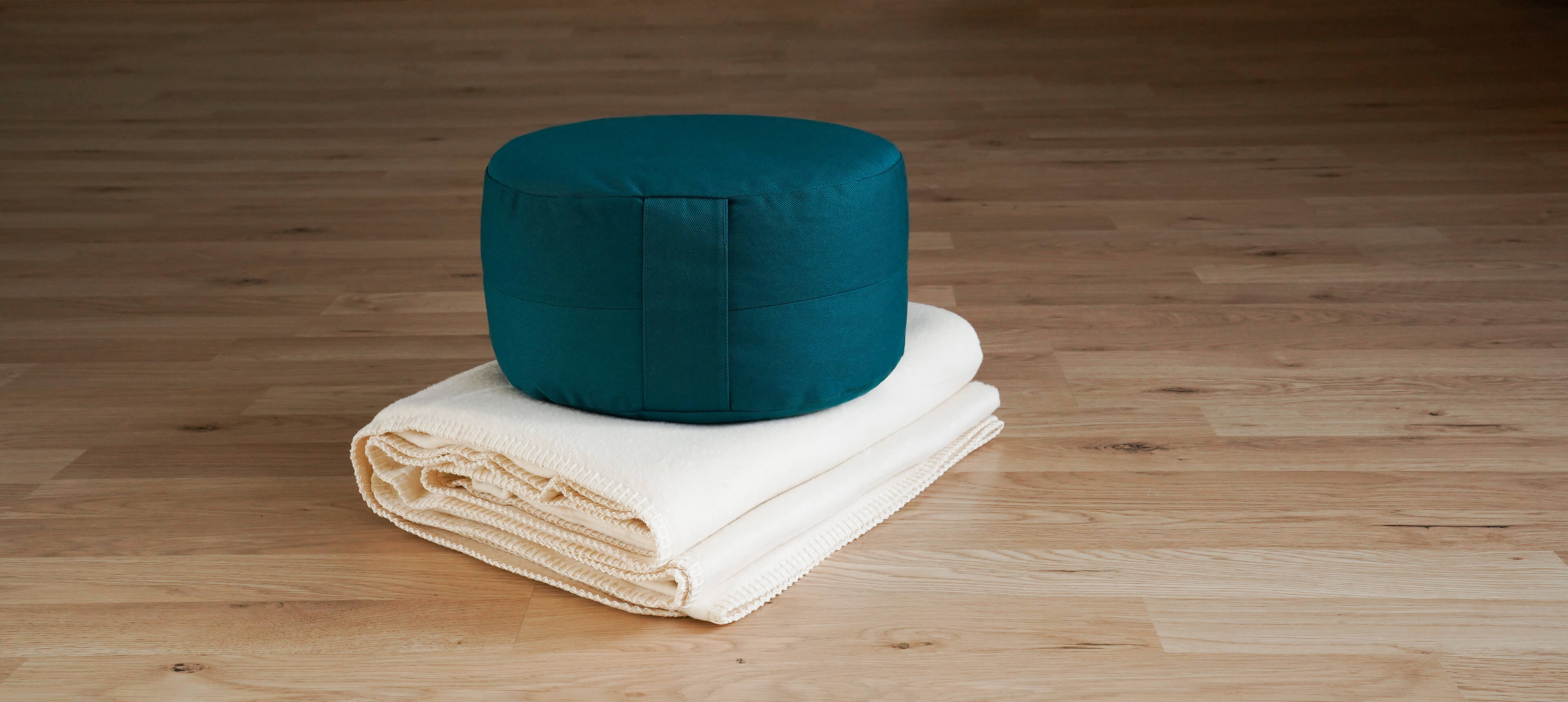 yogabox Set Rondo Classic und flauschige Baumwolldecke